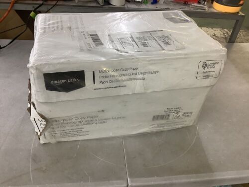 Amazon Basics Multipurpose Copy Paper, 20 lb, 8.5 x 11 Inches, 92 Bright, 5000 Sheets - Lot 640JF