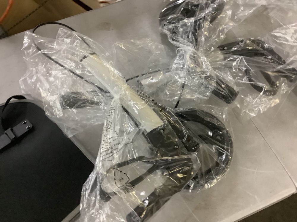 Soundfuse 3 Wheel Lightweight Foldable Aluminum Rollator Walker - Image 3 - Lot 231