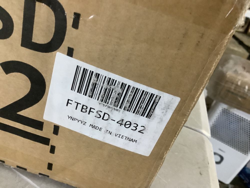 Dresser with 5 Fabric Drawers - Image 5 - Lot 235