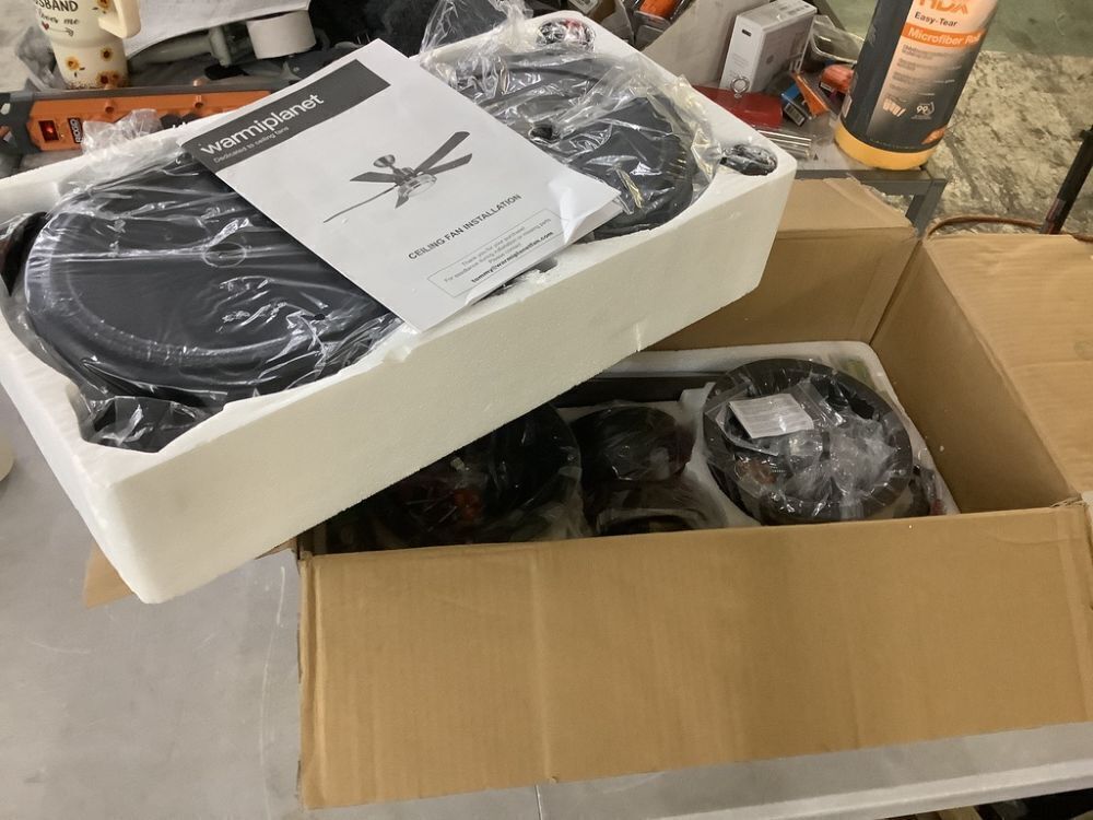 52 Inch Ceiling Fan with Light, 2 Pack - Image 2 - Lot 248