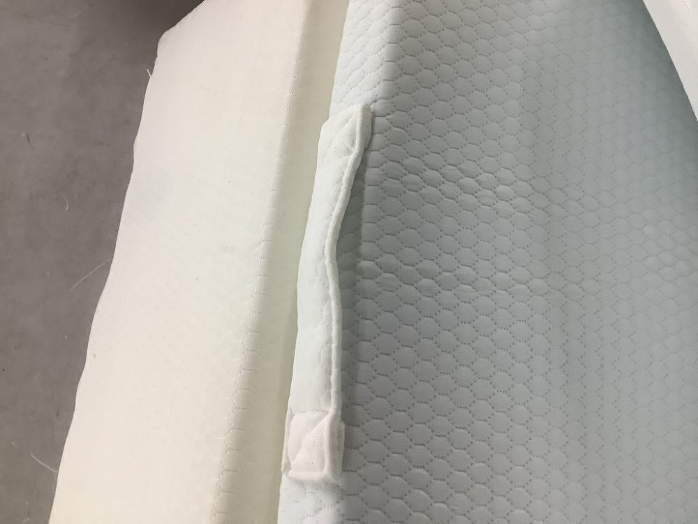 Bed Wedge Pillow Set - Image 4 - Lot 336