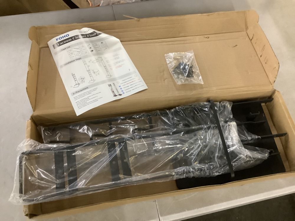 Foho Vacuum Stand for Dyson V11 V10 V8 V7 V6 - Image 2 - Lot 337
