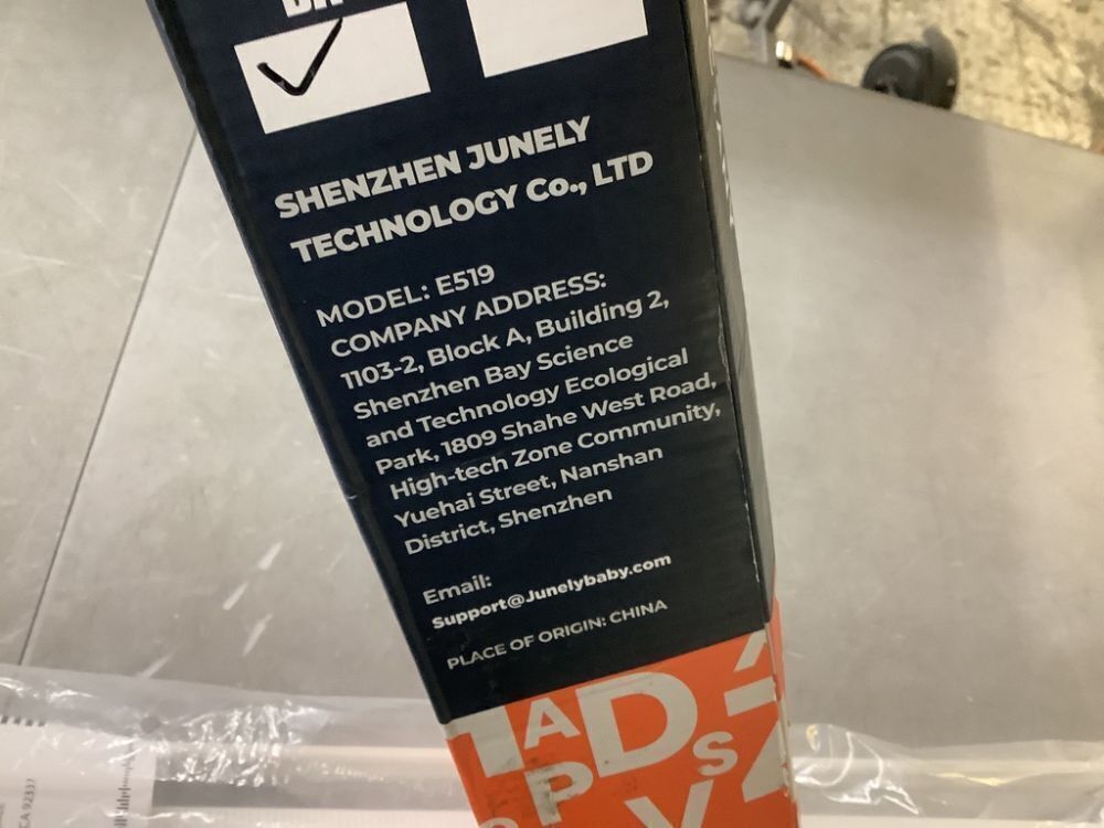 Retractable Baby Gate 33.5" Tall, Up to 45" Wide - Image 5 - Lot 342