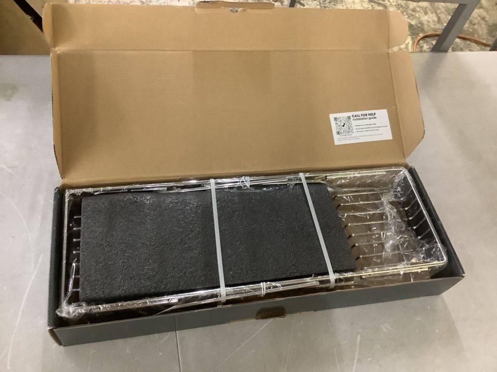 Expandable Bathtub Tray Caddy with Natural Marble Tray and Mobile/Tablet Stand - Image 2 - Lot 344