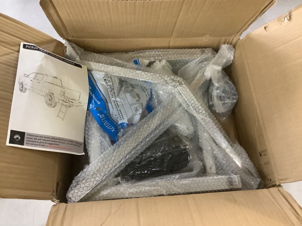 Universal Tailgate Ladder for Pickup Trucks - Image 2 - Lot 348