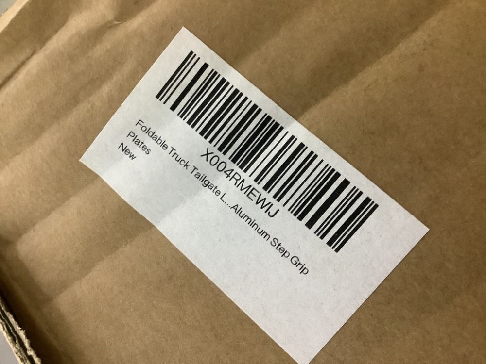 Universal Tailgate Ladder for Pickup Trucks - Image 6 - Lot 348