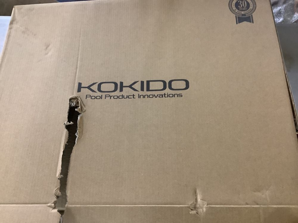 KOKIDO 5 in 1 Rechargeable Handheld Pool Vacuum Set - Damaged Pole - Image 6 - Lot 534