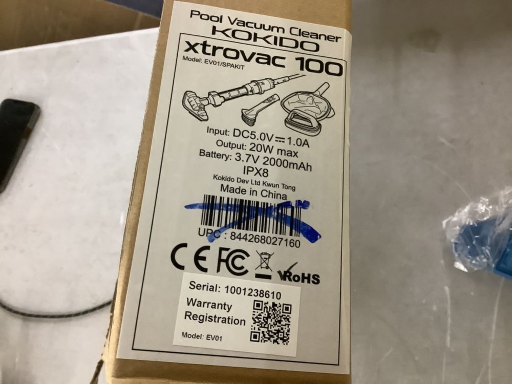 KOKIDO 5 in 1 Rechargeable Handheld Pool Vacuum Set - Damaged Pole - Image 7 - Lot 534