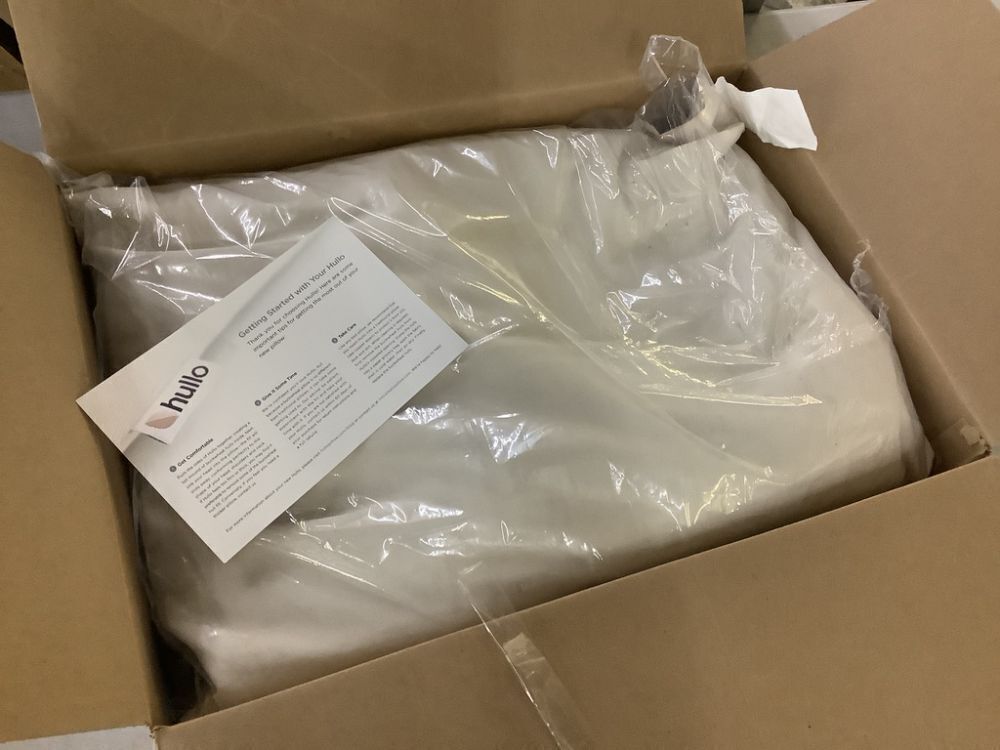 Hullo Buckwheat Pillow 20”x26” - Image 2 - Lot 539