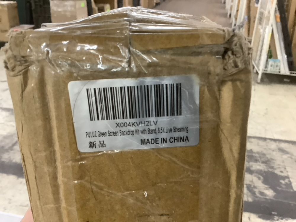 PULUZ Green Screen Backdrop Kit with Stand, 6.5X6.5ft - Image 6 - Lot 303