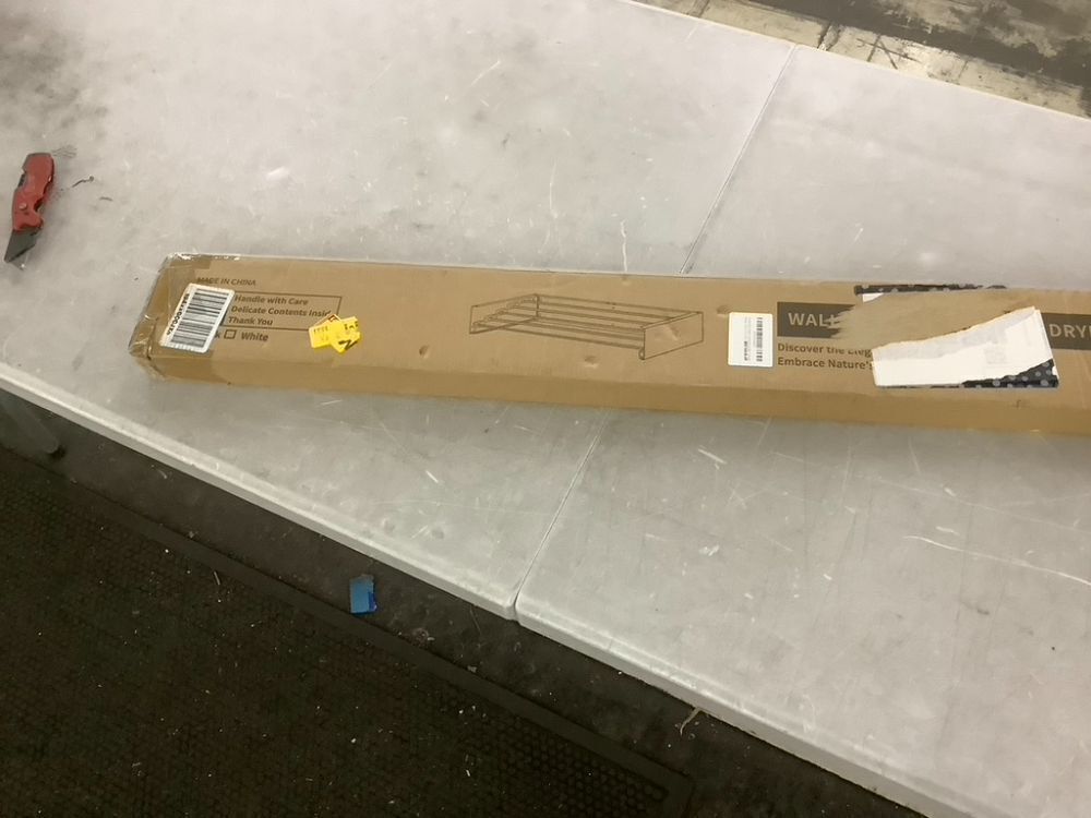 Wall Mounted Clothes Drying Rack 40" - Image 2 - Lot 417