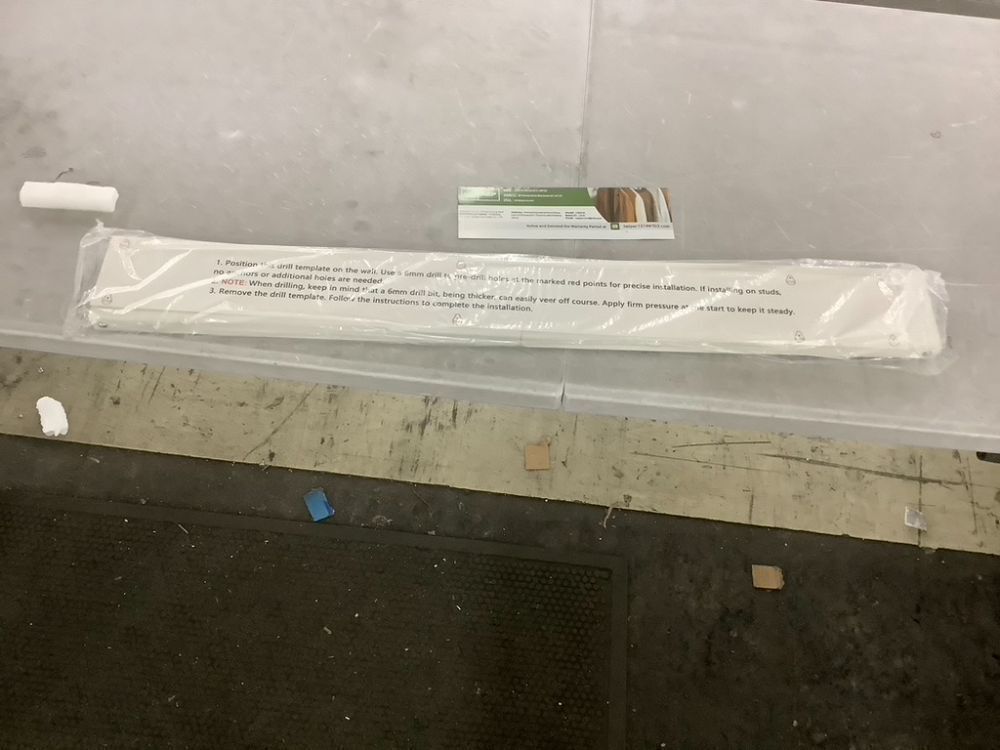 Wall Mounted Clothes Drying Rack 40" - Image 3 - Lot 417