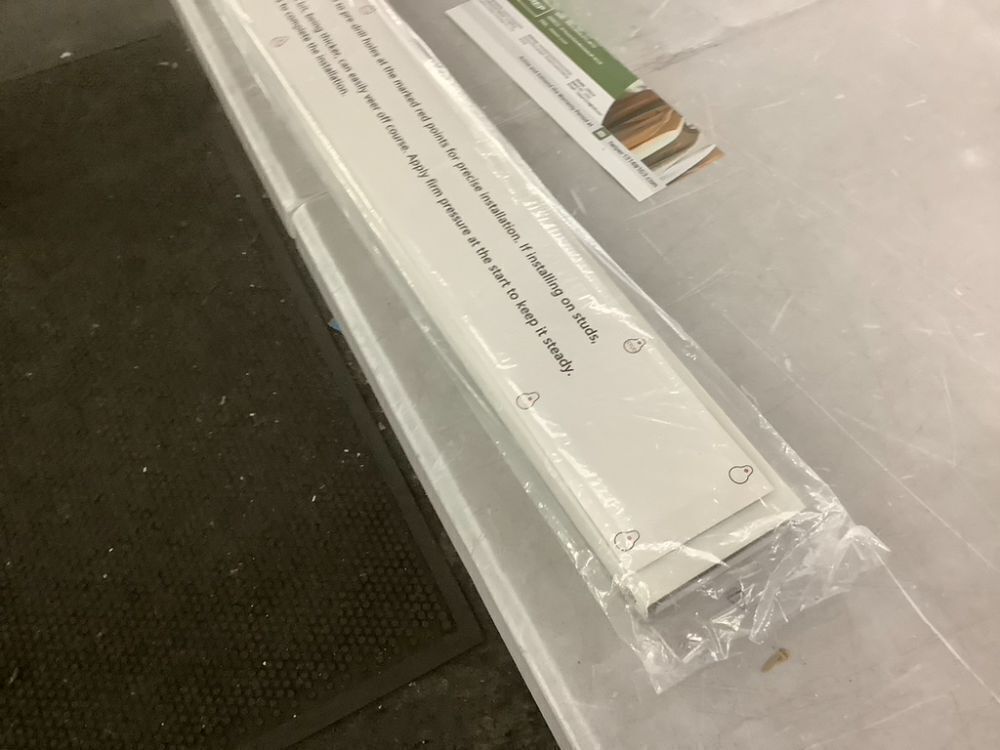 Wall Mounted Clothes Drying Rack 40" - Image 5 - Lot 417