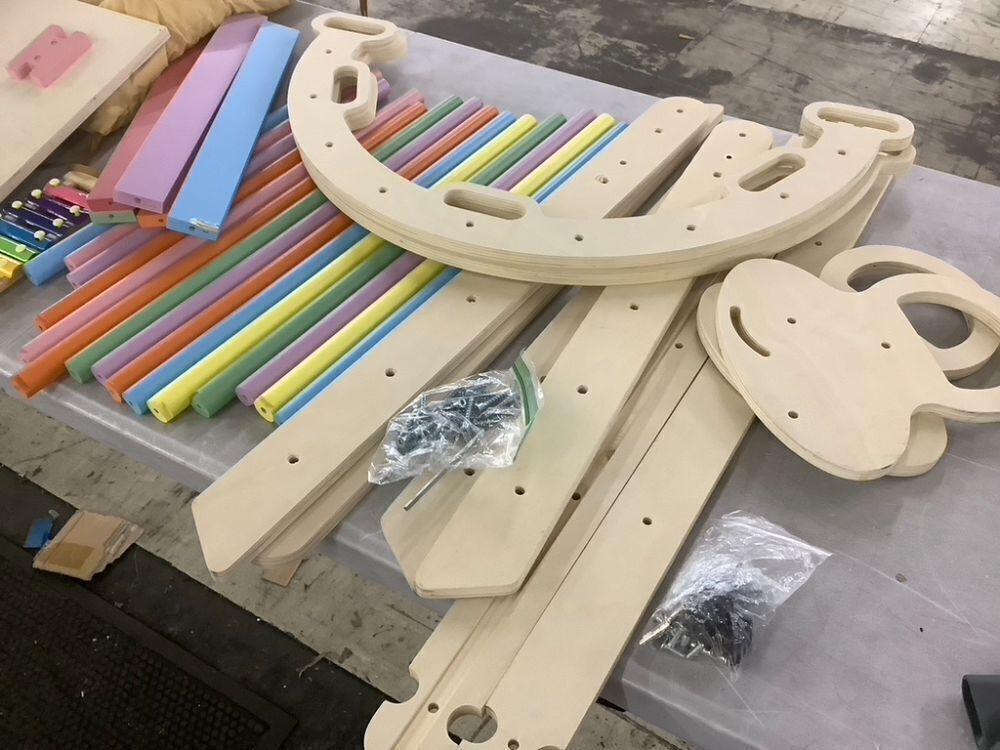 8 in 1 Pikler Triangle Set for Kids - Image 2 - Lot 419