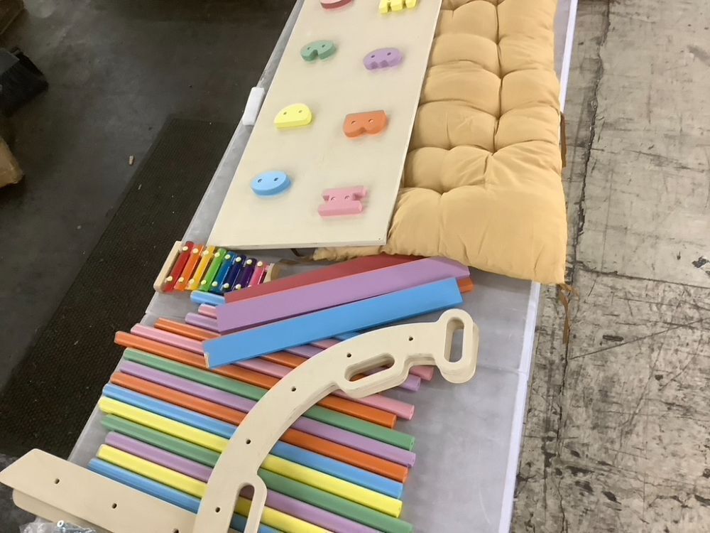 8 in 1 Pikler Triangle Set for Kids - Image 8 - Lot 419