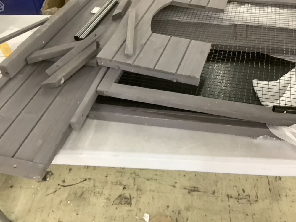 Reptile Terrarium Table with Adjustable Lamp Holdern - Unknown if Hardware is Complete - Image 9 - Lot 105