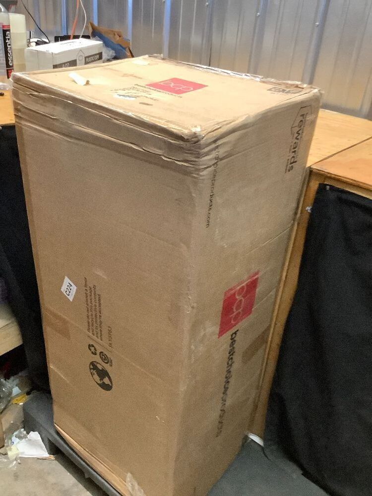 Pre-Lit Artificial Fir Christmas Wreath w/ LED Lights, Plug-In, PVC Tips 60in - Image 3 - Lot 7956