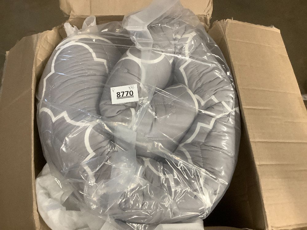 6th Generation Japanese Floor Futon Mattress - Extra-Thick 9-Layer Modern Futon with 100% High-Density Foam, Portable Floor Mattress Sleeping Pad for Adults, Guest Room, Dormitory, Queen Size(60"X80") - Image 2 - Lot 8770