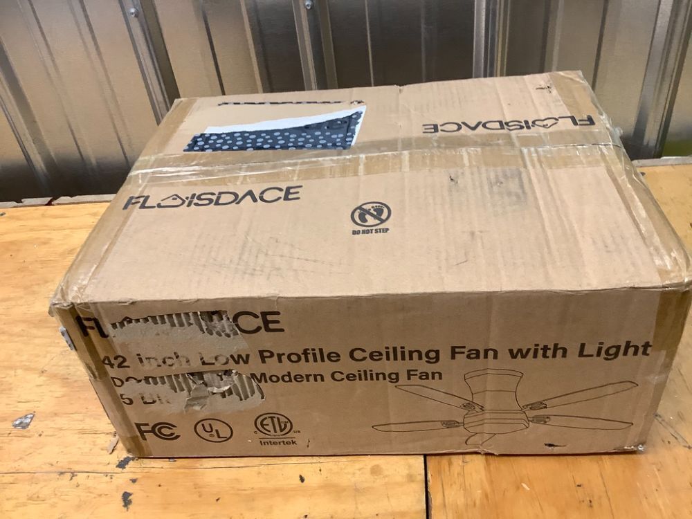 Ceiling Fan with Lights and Remote Control,42 Inch Low Profile Flush Mount - Image 2 - Lot 8520