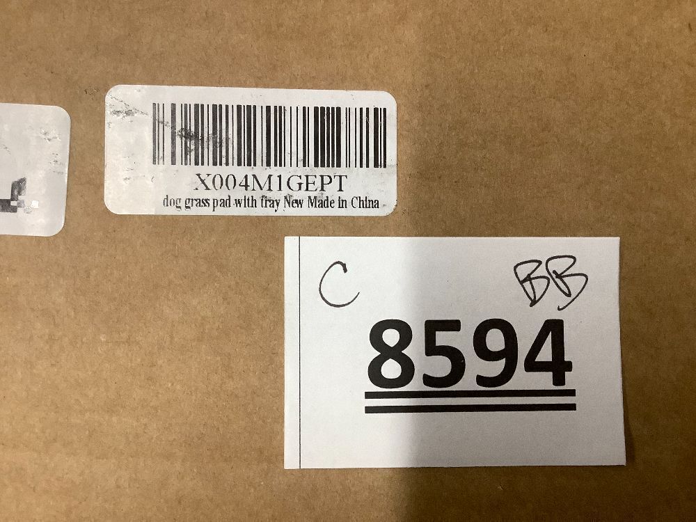 Dog Grass Pad with Tray, 34''X23'' Large Artificial Turf Grass Potty, Reusable Puppy Pee Pads for Dogs, Portable Dog Litter Box for Indoor/Outdoor Potty Training Toilet - Image 4 - Lot 8594