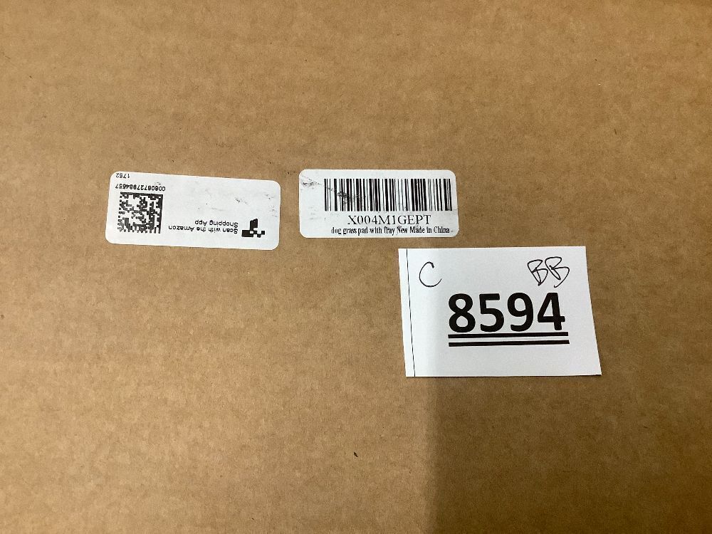 Dog Grass Pad with Tray, 34''X23'' Large Artificial Turf Grass Potty, Reusable Puppy Pee Pads for Dogs, Portable Dog Litter Box for Indoor/Outdoor Potty Training Toilet - Image 5 - Lot 8594