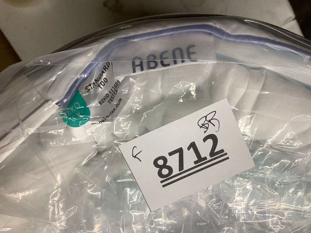 ABENE Dual Layer 3 Inch Memory Foam Mattress Topper, 2 Inch Memory Foam Bed Pad Plus 1 Inch Down Alternative Pillowtop Mattress Pad Cover, Plush Soft Bed Topper for Back Pain Relief - Image 3 - Lot 8712