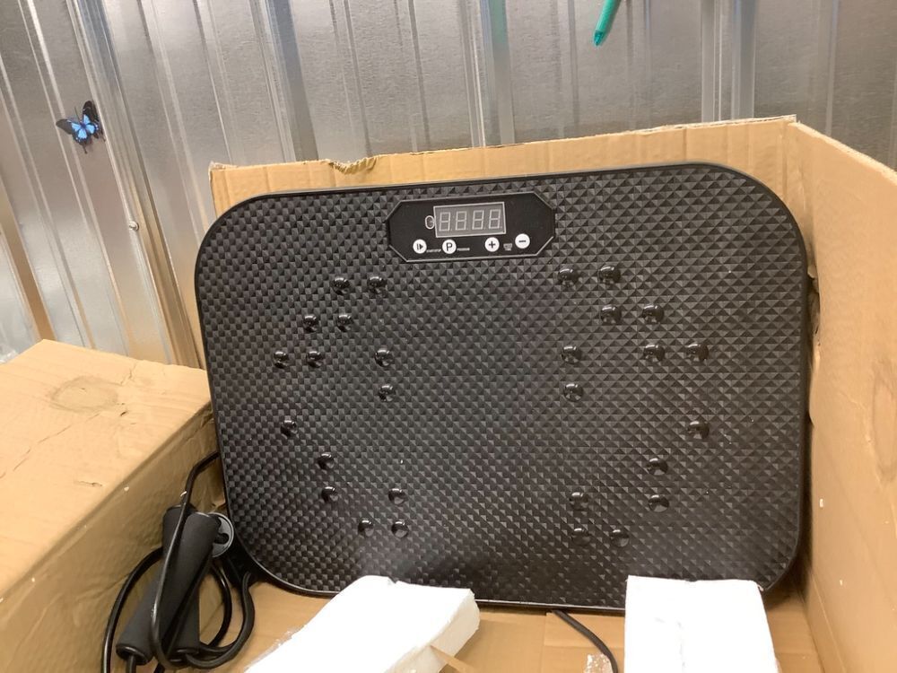 Vibration Plate Exercise Machine - Image 1 - Lot 8742