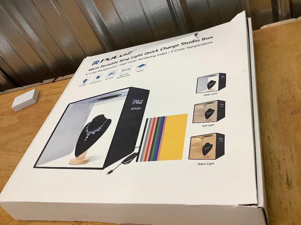 Portable Photo Studio Light Box, PULUZ 16"x16" Professional Dimmable Shooting Tent Kit with 160 LEDs Lights & 6 Kinds Double-Sided Color Backgrounds for Product Photography - Image 3 - Lot 8836