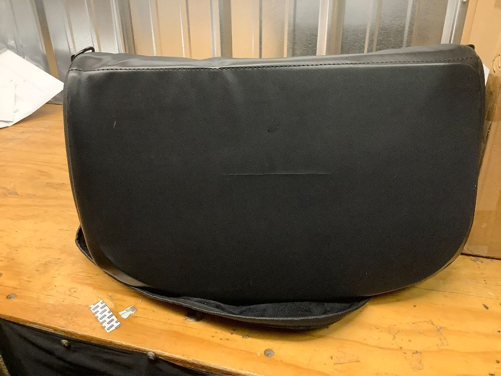 Dog Car Seat for Small Dogs Under 13 lbs (6kg), Deluxe Dog Booster Car Seat with Durable Belt and Buckles, Portable and Soft Pet Booster Seat, Black - Image 3 - Lot 8847