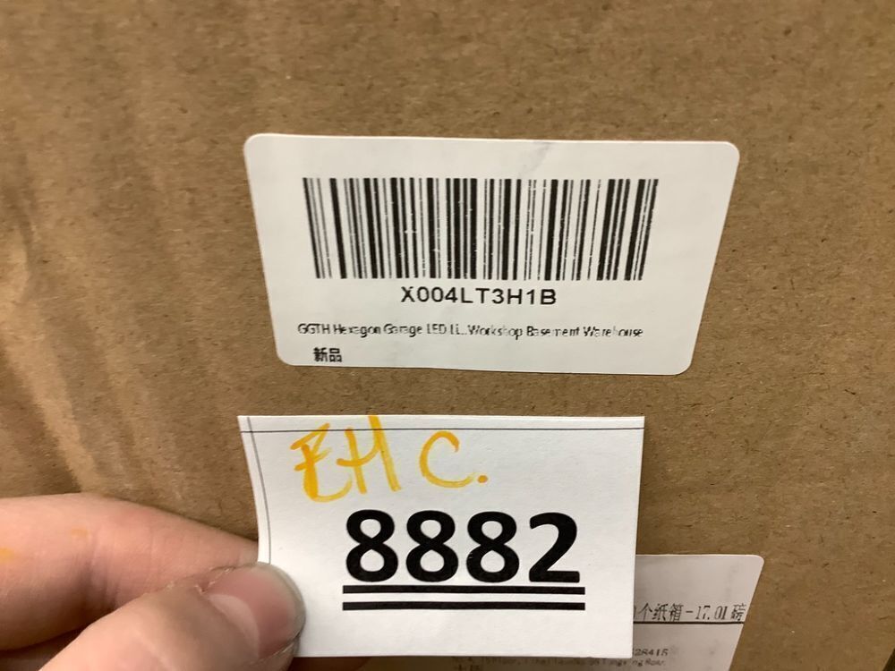 Ultra Bright Hexagon Garage Lights.720W 86400LM 6500K Hexagon LED Light Garages with Rectangle Frame.14 Grid Honeycomb Hex Led Lights System for Garage,Car Detailing Shop, Basement,Warehouse - Image 4 - Lot 8882
