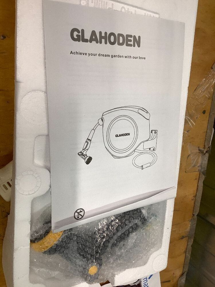 Glahoden Retractable Garden Hose, 5/8im, 100 ft + 6ft Hose - Image 3 - Lot 8897