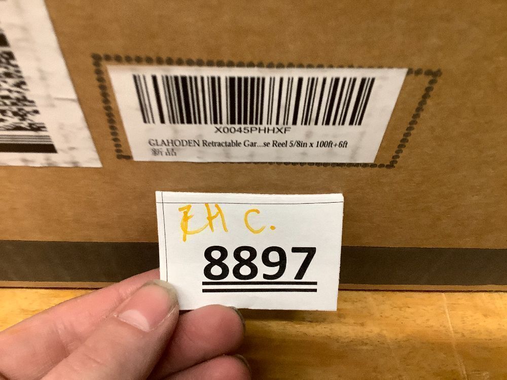 Glahoden Retractable Garden Hose, 5/8im, 100 ft + 6ft Hose - Image 5 - Lot 8897