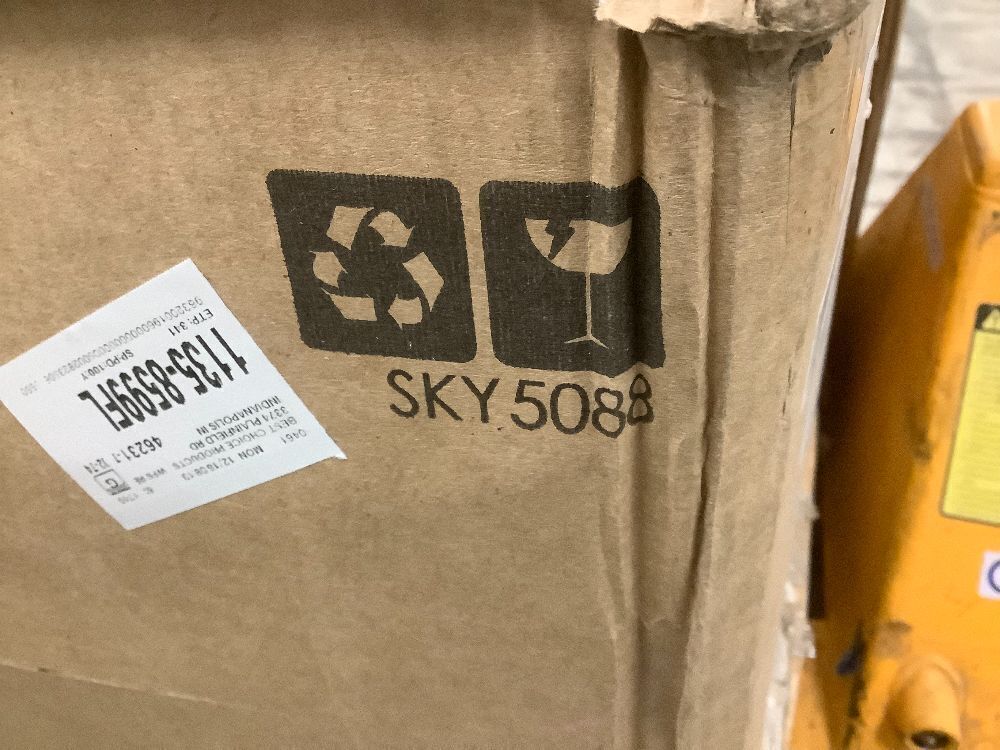 Pre-Lit Snow Flocked Artificial Pine Christmas Tree w/ Warm White Lights - Image 3 - Lot 9005