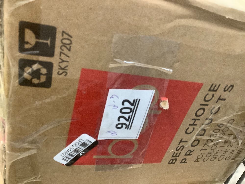 3-Piece Lighted Christmas Deer Set Outdoor Decor with 175 LED Lights -gold - Image 2 - Lot 9202