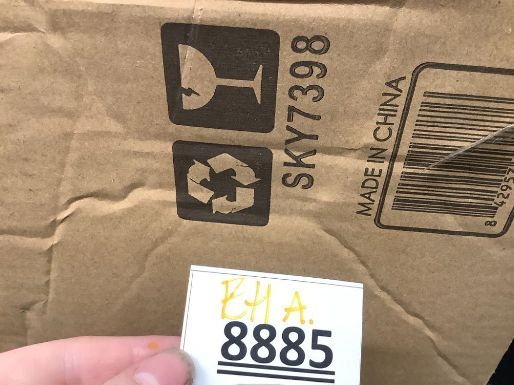 Beginner Electric Guitar Kit w/ Headphone Amp, Padded Gig Bag, Headphones - Image 3 - Lot 8885