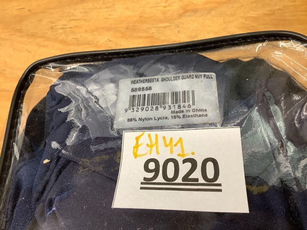 WeatherBeeta Stretch Shoulder Guard for horses - Image 4 - Lot 9020