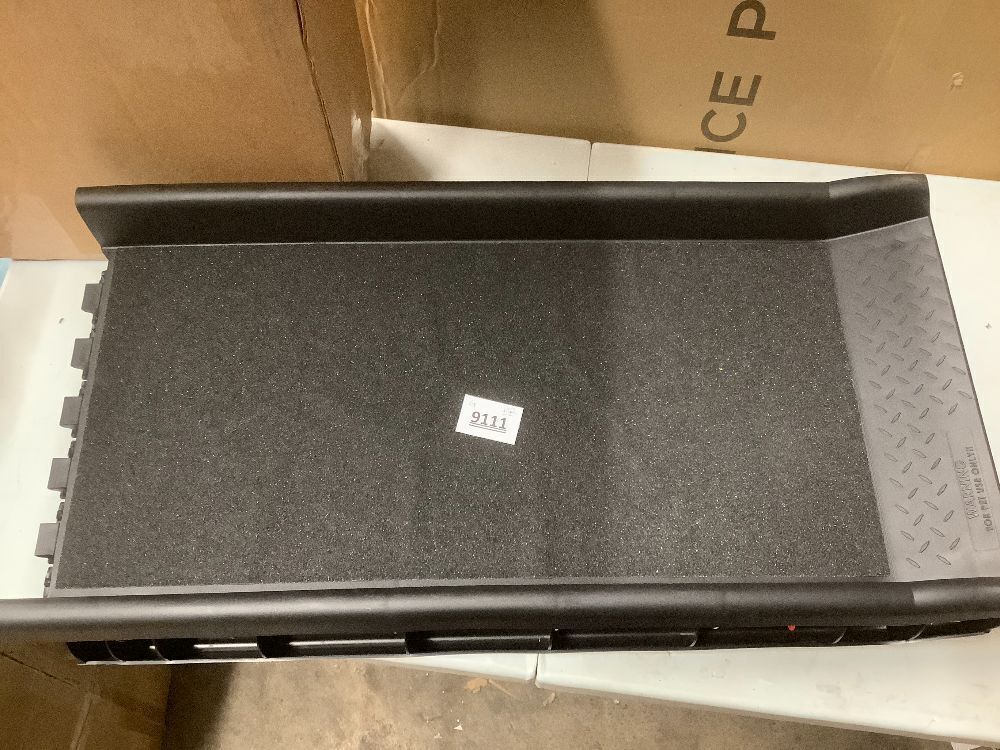 PetSafe Happy Ride Folding Dog Ramp - SUV Compatible Lightweight Pet Ramp with High Traction Walking Surface - Joint Strain Protection - Secure Foldable Design for Compact Storage - Image 2 - Lot 9111