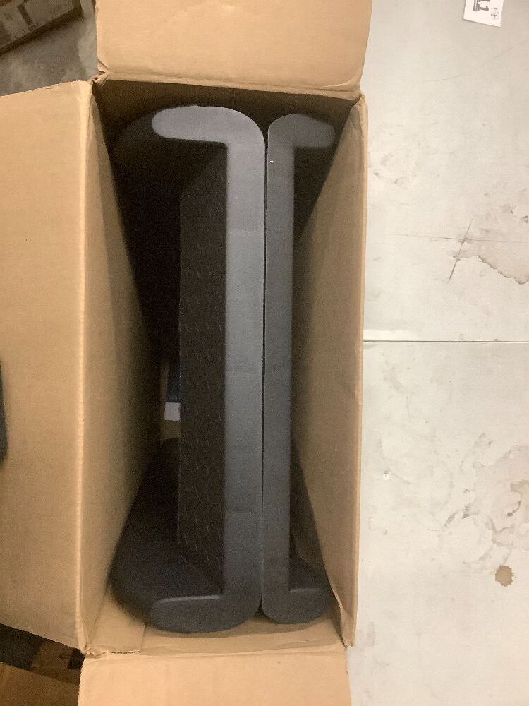 PetSafe Happy Ride Folding Dog Ramp - SUV Compatible Lightweight Pet Ramp with High Traction Walking Surface - Joint Strain Protection - Secure Foldable Design for Compact Storage - Image 5 - Lot 9111