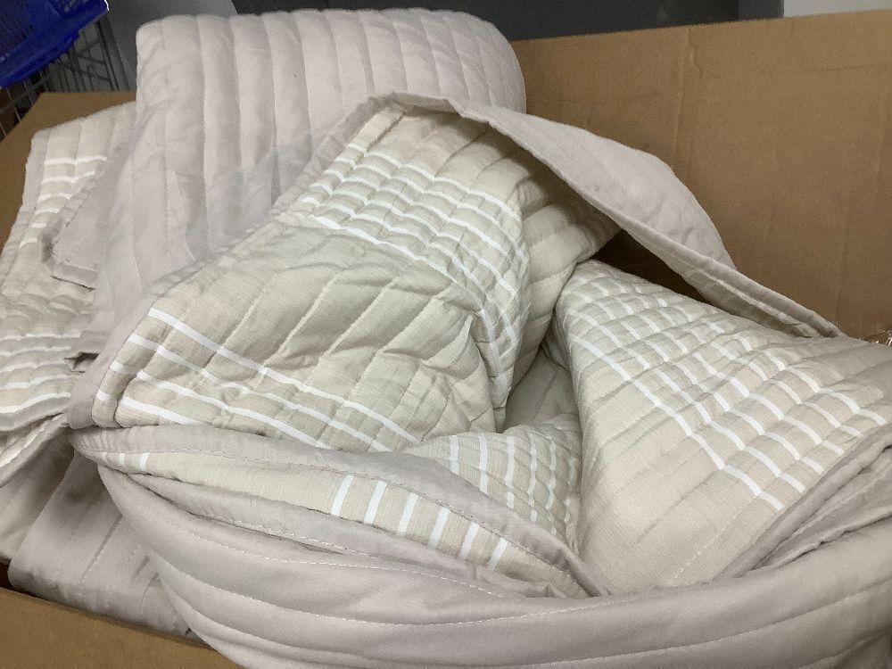 HOMBYS 132x120 Seersucker Patchwork Oversized King Quilt Set, Lightweight Plaid Bedspread Coverlet Set, All Season Bohemian Home Bedding Decor with 2 Pillow Shams, Beige - Image 5 - Lot 9108