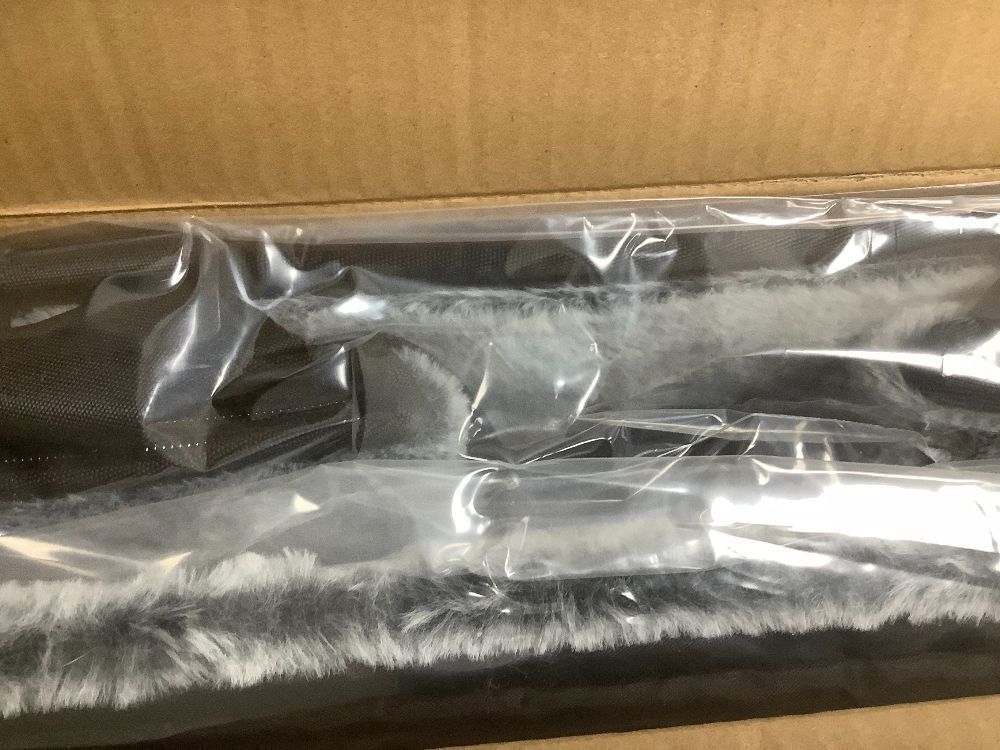 PETSFIT Center Console Dog Car Seat with Safe Protection Hooks, Pet Car Seat with Upgraded Safety Tethers, Washable Cushion, Console Dog Car Seats for Small Dogs Up to 8 Lbs(Black) - Image 4 - Lot 9209