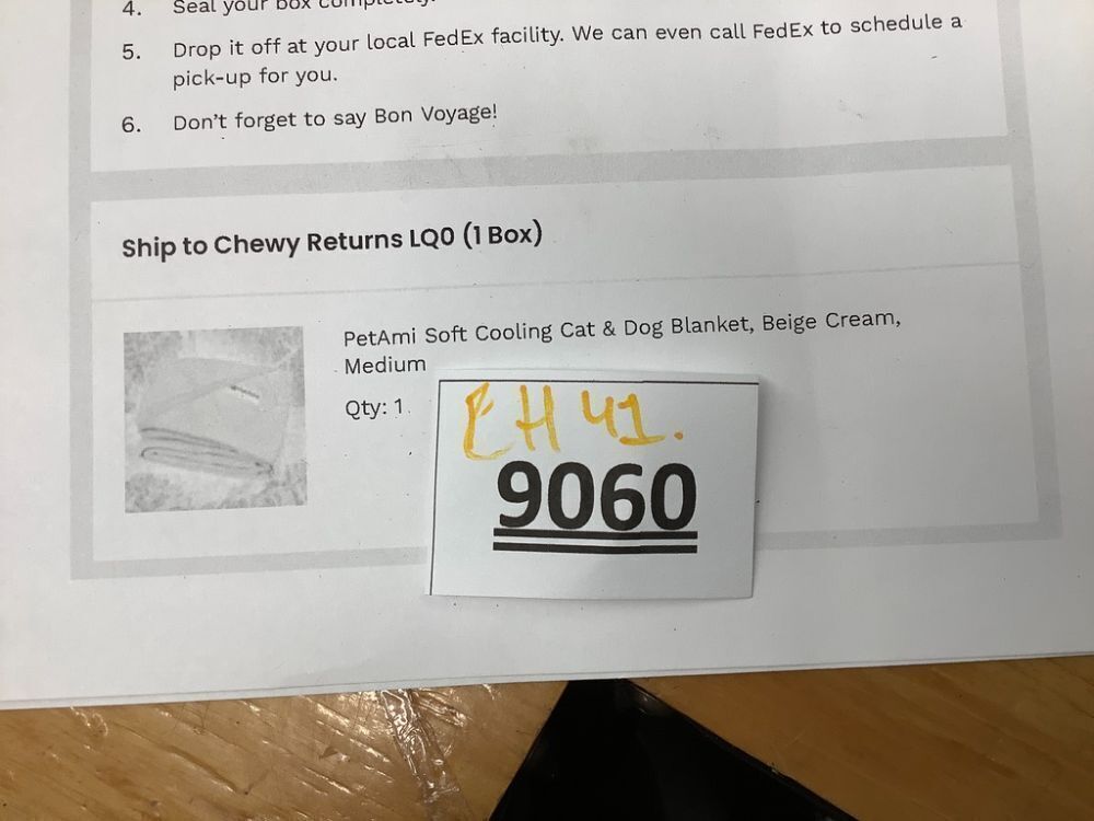 PetAmi Premium Cooling Dog Blanket | Lightweight Fluffy Pet Throw Blanket Bed Cover for Dogs, Cat, Puppies | Pet Blanket Furniture Protector Couch Sofa | Reversible Fuzzy Cozy | 29x40, Beige Latte - Image 4 - Lot 9060