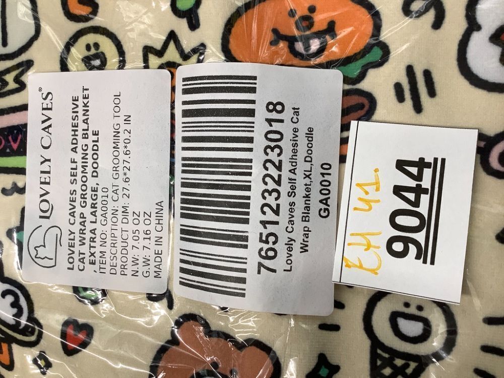 Cat Grooming Wrap, Self-Adherent Soft Cat Blanket to Wrap, Nail Clipping, Anti-Bite, Anti-Scratch, Anti-Escape Calming Wrap XL - Image 4 - Lot 9044