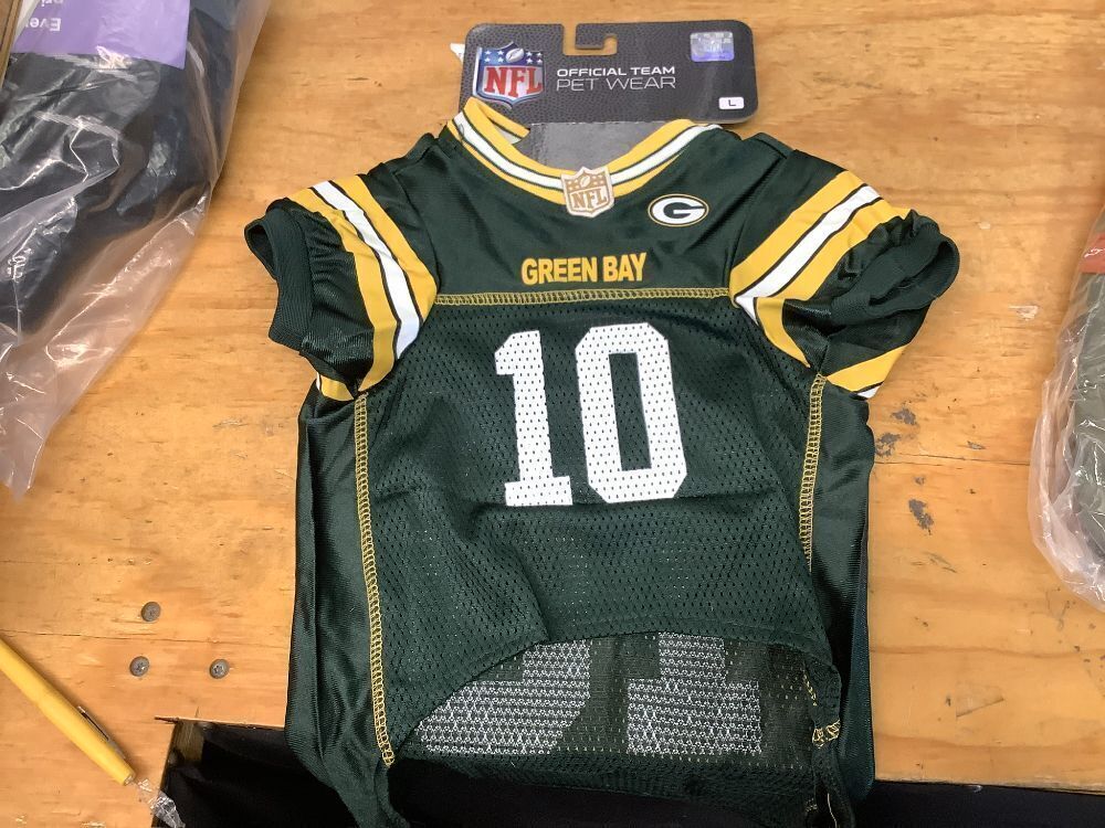 NFL GREEN BAY PACKERS DOG Jersey, Large - Image 2 - Lot 9075