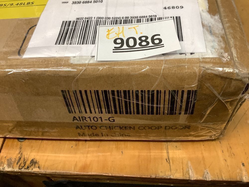 Aivituvin Automatic Chicken Coop Door, Solar-Powered with Heating & Anti-Pinch Function, All-Coop Compatible (Black) - Image 2 - Lot 9086