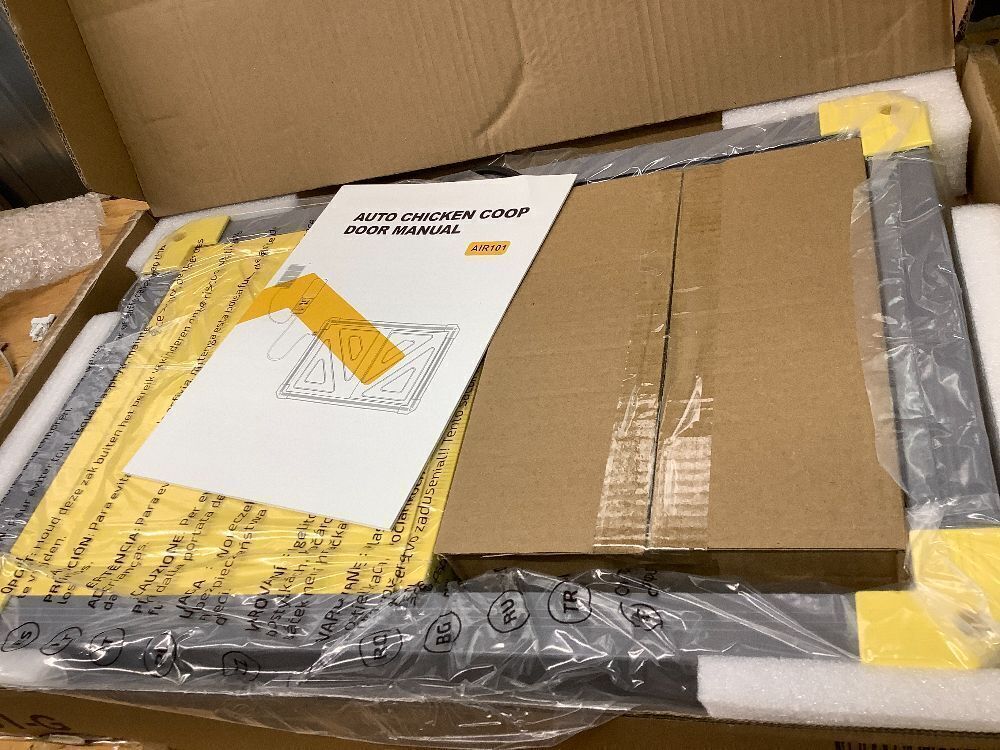 Aivituvin Automatic Chicken Coop Door, Solar-Powered with Heating & Anti-Pinch Function, All-Coop Compatible (Black) - Image 4 - Lot 9086