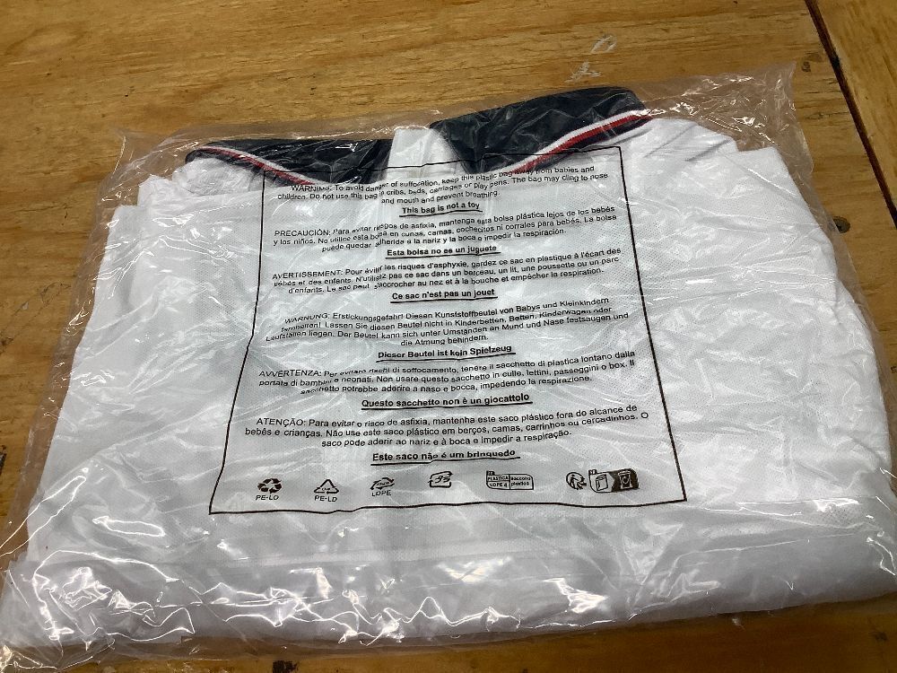 Tommy Hilfiger Core Dog Polo, TH Optic White/Desert Sky, X-Large - Image 4 - Lot 9076