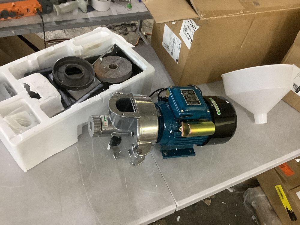 Electric Grain Mill Grinder Corn Grinder 110V 2200W - Image 2 - Lot 84