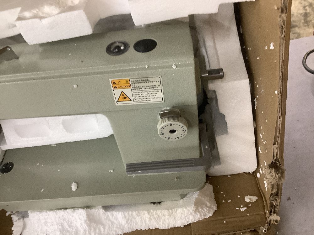 Industrial Leather Sewing Machine 3000 stitches/min - Image 5 - Lot 85