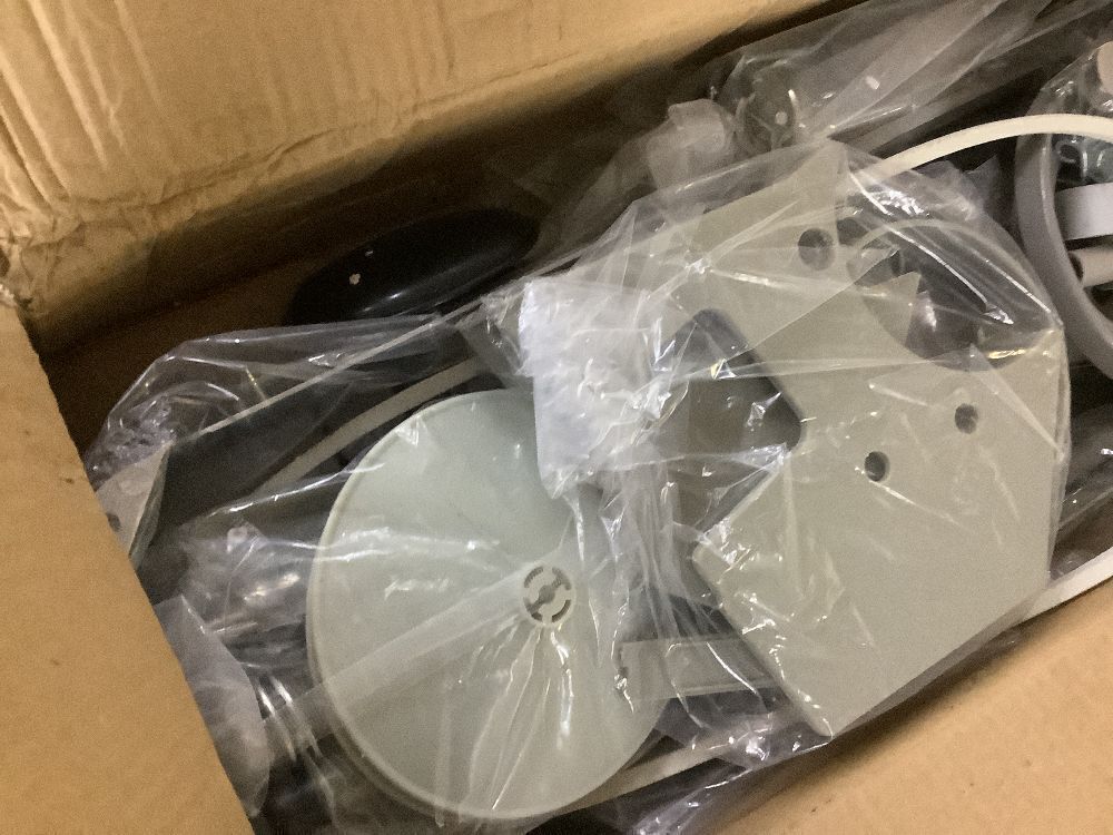 Industrial Leather Sewing Machine 3000 stitches/min - Image 8 - Lot 85