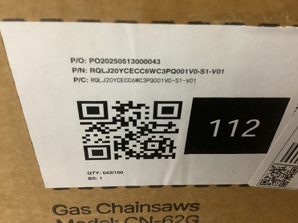 VEVOR 62 cc Gas Chainsaw, 20 inch, 3.8 HP, Dual Fuel Tanks - Image 6 - Lot 91